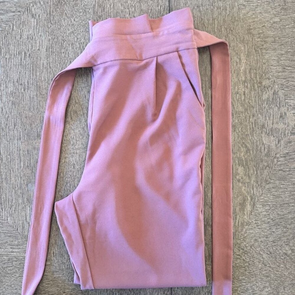 NWOT Potters Pot Paperbag Waist Tie Belt Pants Mauve Rose Tapered Trouser L